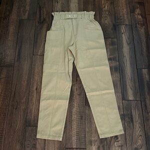 Elodie NWT Women’s Cargo olive green color Khaki Pants‎ Size XS